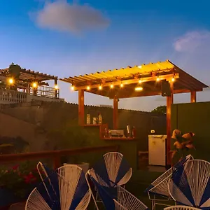  בית הארחה Seven Nights